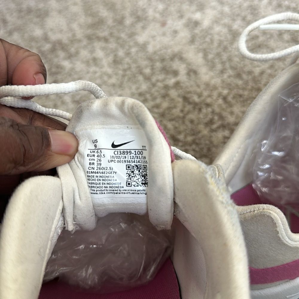 Nike Air Max 270 React W - Summit White/Cosmic Sneakers 9 - Picture 6 of 6